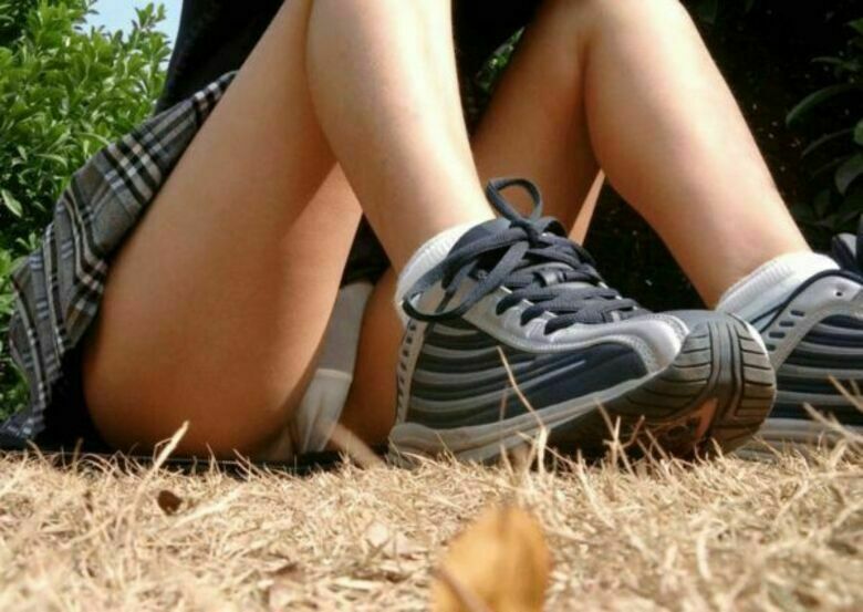 マンスジ エロ画像!おマンコのワレメ❤️パンツの中を想像するだけで勃起が止まらないぜ(´Д`)シコシコオ196