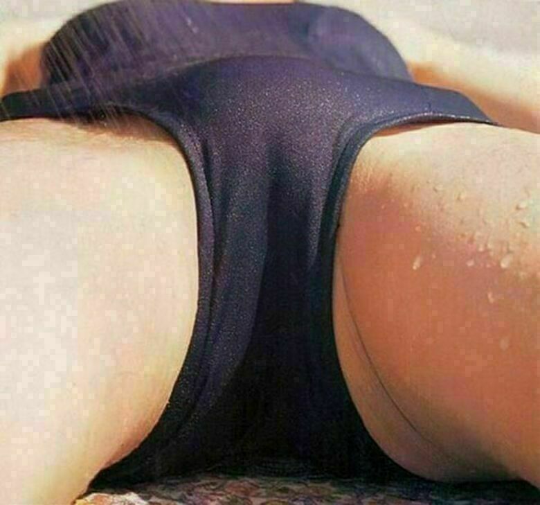 マンスジ エロ画像!おマンコのワレメ❤️パンツの中を想像するだけで勃起が止まらないぜ(´Д`)シコシコオ225