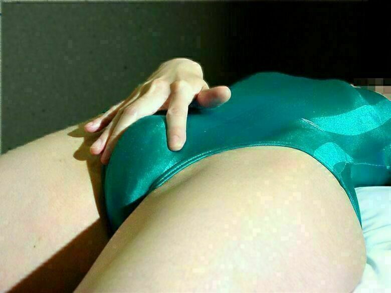 マンスジ エロ画像!おマンコのワレメ❤️パンツの中を想像するだけで勃起が止まらないぜ(´Д`)シコシコオ243