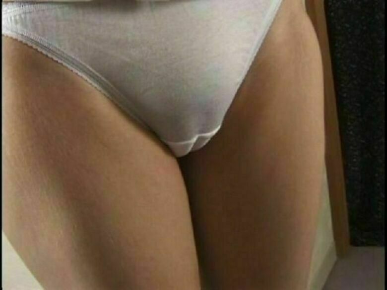 マンスジ エロ画像!おマンコのワレメ❤️パンツの中を想像するだけで勃起が止まらないぜ(´Д`)シコシコオ268