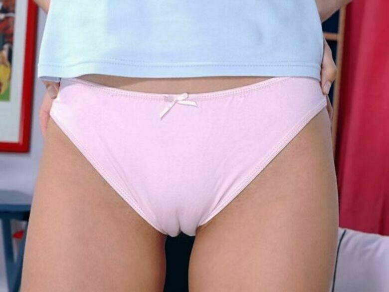 マンスジ エロ画像!おマンコのワレメ❤️パンツの中を想像するだけで勃起が止まらないぜ(´Д`)シコシコオ284