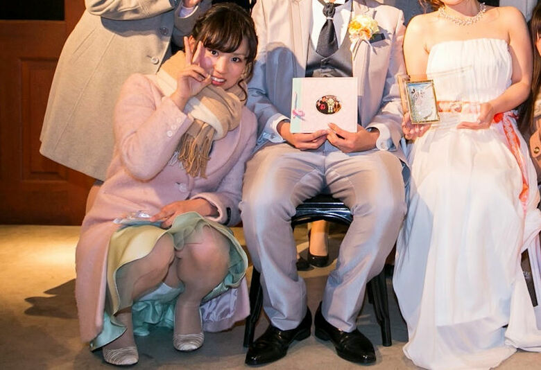 ぱんちら画像115枚!ドレスアップからのパンツがセクシーなパーティードレスパンチラをまとめてみた!!052枚目
