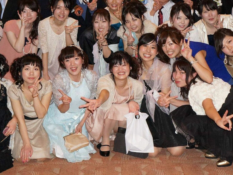 ぱんちら画像115枚!ドレスアップからのパンツがセクシーなパーティードレスパンチラをまとめてみた!!058枚目