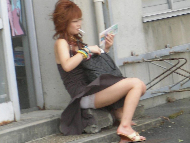 素人 パンチラエロ画像！ガチでリアル❤️シチュエーション別にまとめてみたぜ!!048枚目