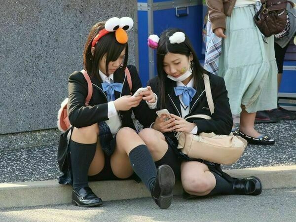 下着ディズニー エロ画像だぜ!夢の国で露出?パンチラに興奮するのはオイラだけじゃないはず♡038
