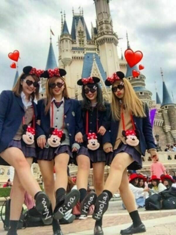 下着ディズニー エロ画像だぜ!夢の国で露出?パンチラに興奮するのはオイラだけじゃないはず♡107