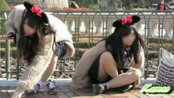 下着ディズニー エロ画像だぜ!夢の国で露出?パンチラに興奮するのはオイラだけじゃないはず♡122