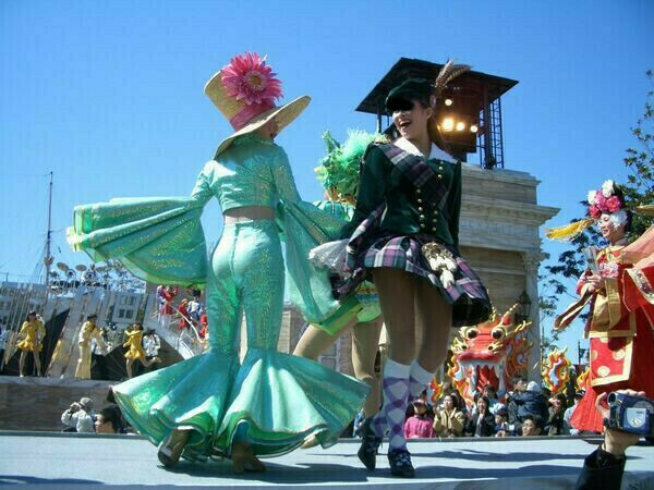 下着ディズニー エロ画像だぜ!夢の国で露出?パンチラに興奮するのはオイラだけじゃないはず♡124