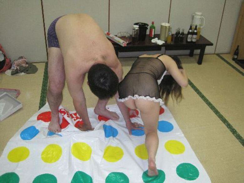酔っ払い パンチラ画像!泥酔女子の流出♡このままずっと眺めていたくなるぜ!!065