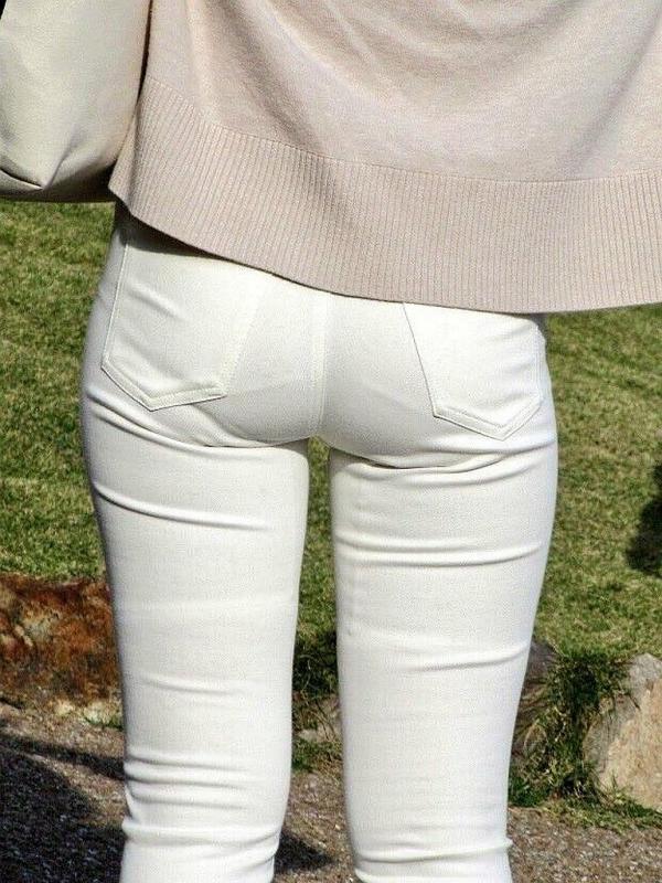 パンティライン動画像169枚!エロい盗撮パン線にパンスジ 女性の透けたパンツやお尻が抜ける!!【動画あり】046枚目