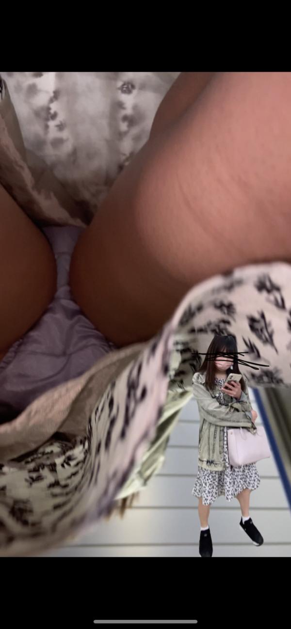 パンチラ 逆さ撮り盗撮画像！リアル動画もあるぜ!!見ているだけでもドキドキ感が伝わっちゃいます♡313