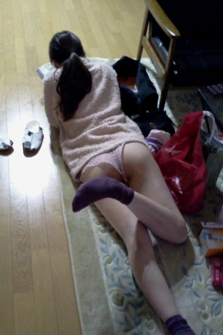 盗撮 エロ画像！素人女性のパンツ大放出㊙️人妻・家庭内流出が抜けちゃいます💕ホンモノ志向の方におすすめだぜ!!062枚目