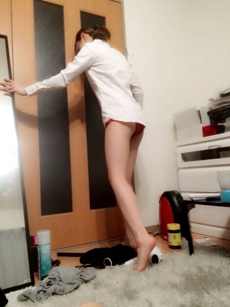 盗撮 エロ画像！素人女性のパンツ大放出㊙️人妻・家庭内流出が抜けちゃいます💕ホンモノ志向の方におすすめだぜ!!127枚目