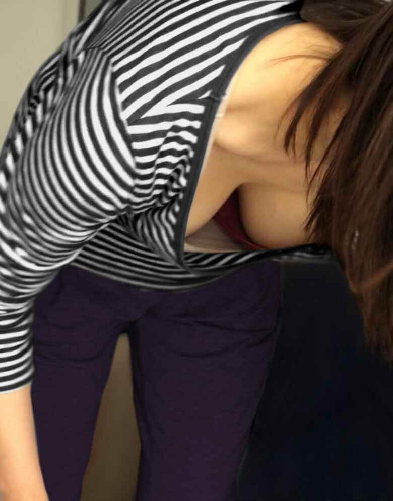 盗撮 エロ画像！素人女性のパンツ大放出㊙️人妻・家庭内流出が抜けちゃいます💕ホンモノ志向の方におすすめだぜ!!178枚目