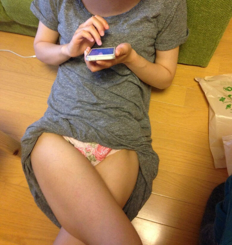 盗撮 エロ画像！素人女性のパンツ大放出㊙️人妻・家庭内流出が抜けちゃいます💕ホンモノ志向の方におすすめだぜ!!228枚目