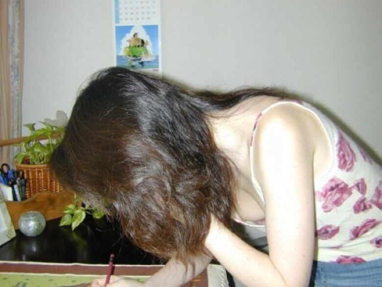 盗撮 エロ画像！素人女性のパンツ大放出㊙️人妻・家庭内流出が抜けちゃいます💕ホンモノ志向の方におすすめだぜ!!372枚目