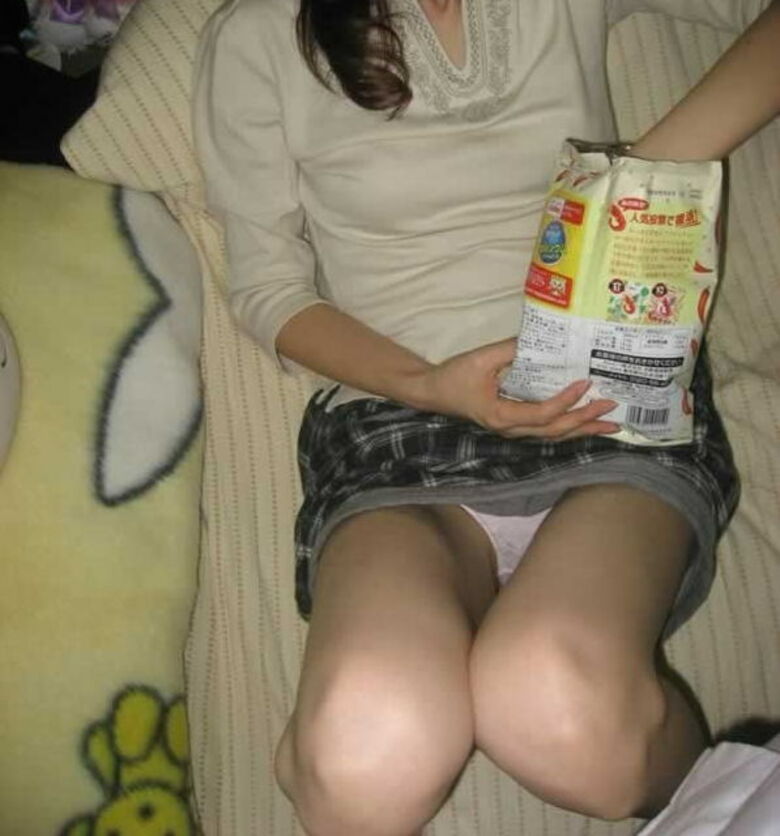 盗撮 エロ画像！素人女性のパンツ大放出㊙️人妻・家庭内流出が抜けちゃいます💕ホンモノ志向の方におすすめだぜ!!373枚目