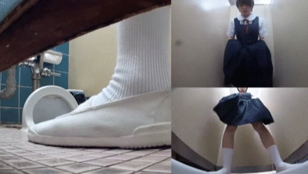 トイレ 盗撮エロ画像!リアル素人女性のアナルやおマンコ♡排泄が生々しくて抜けるぜ!!【動画あり】133枚目