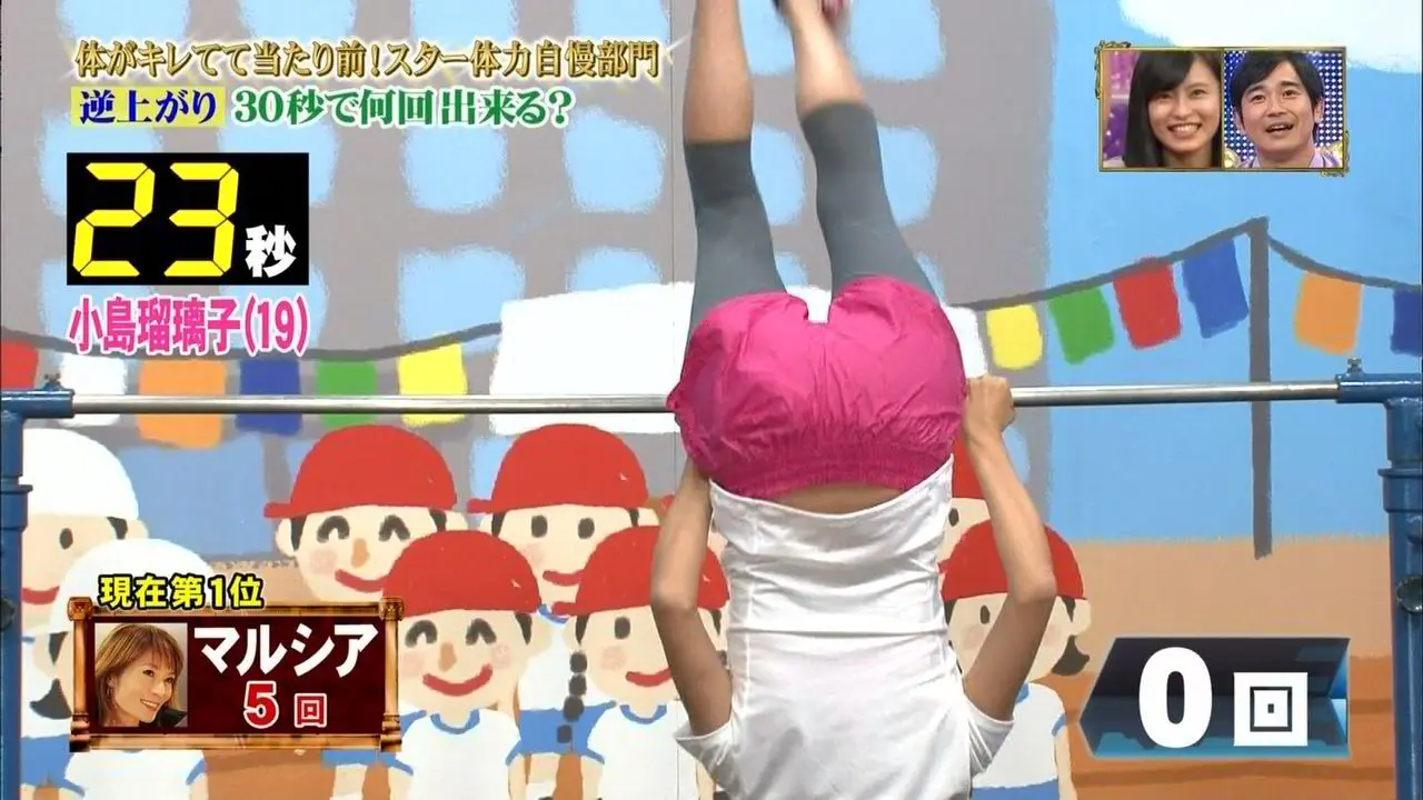 小島瑠璃子が始球式に登場!ショートパンツの隙間がデッドゾーンに027