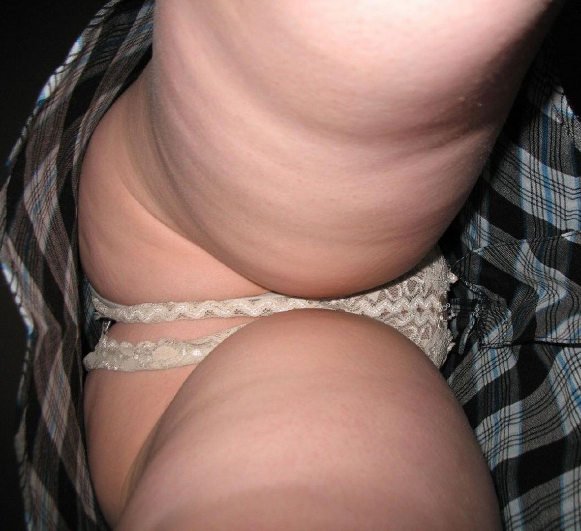 パンチラが抜ける逆さ撮り盗撮エロ動画像Vol.92_012枚目