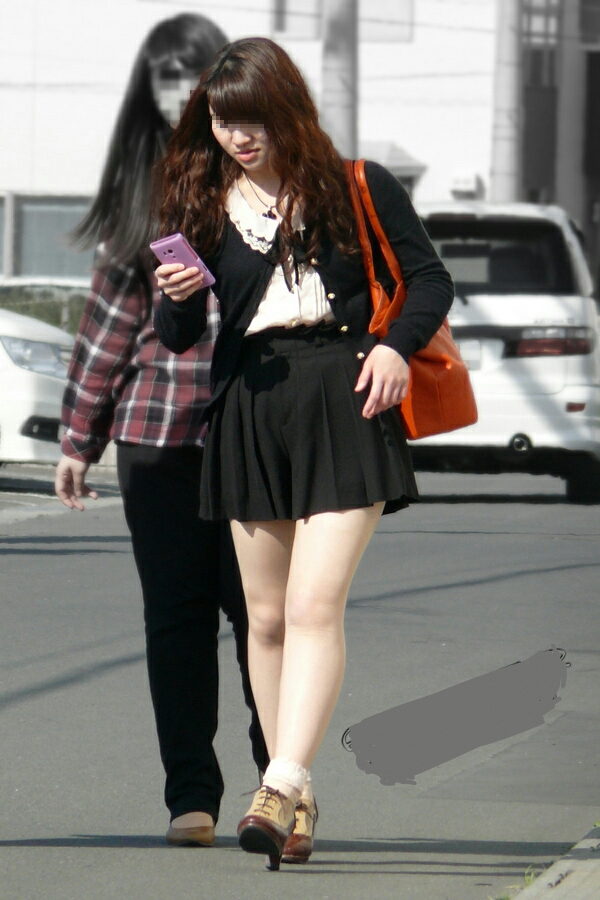 ぽっちゃり パンチラ画像!ムチムチの肉感♡エロくてたまんないっす(´д`)021