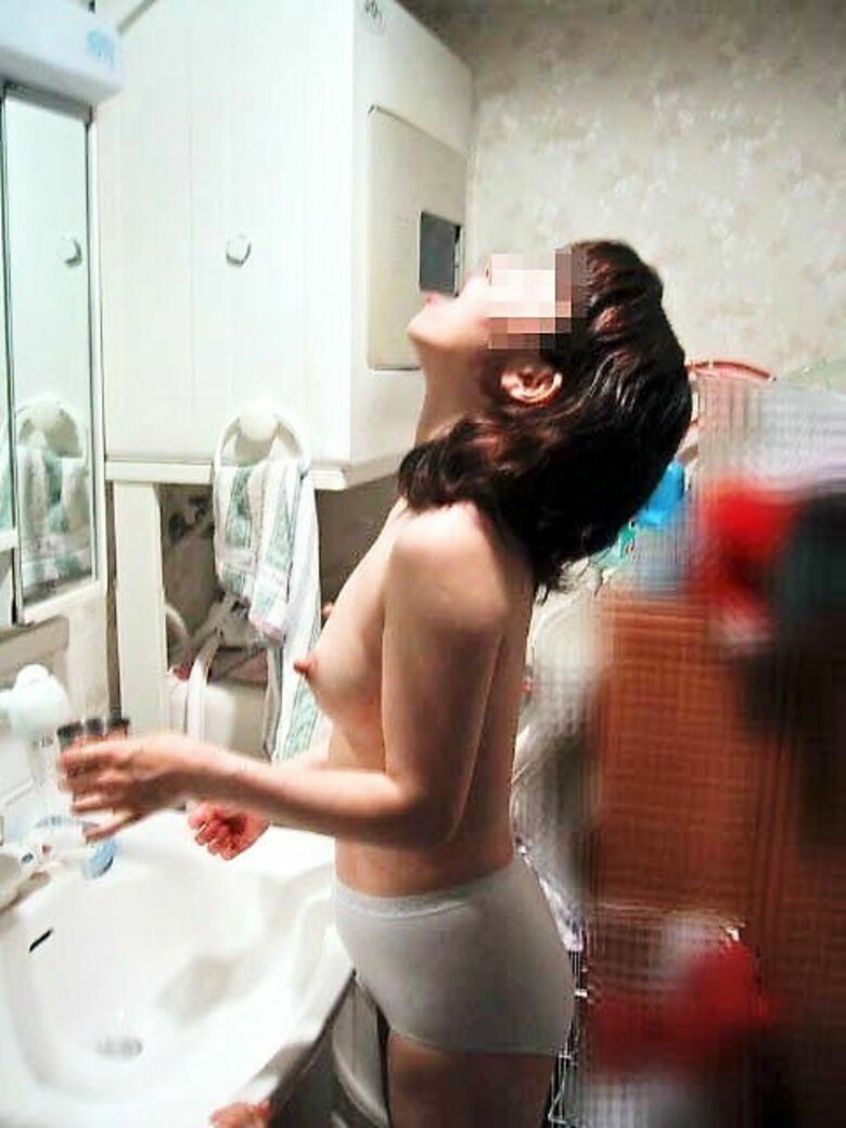 熟女 下着エロ画像だぜ！人妻のパンツにブラ♡家庭内で露出している奥様たちのパンティ大公開✨009