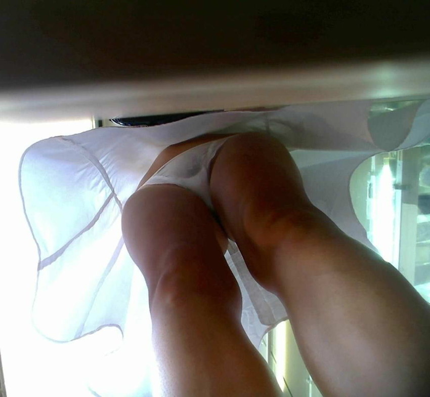 パンチラが抜ける逆さ撮り盗撮エロ動画像Vol.47_028枚目