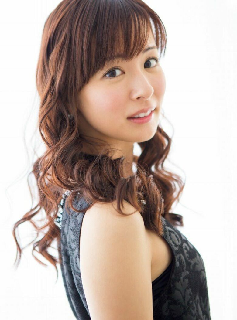 皆藤愛子 パンチラ!ずっと見ちゃう魅惑のデルタゾーンΔGIF付きでまとめてみました♡053