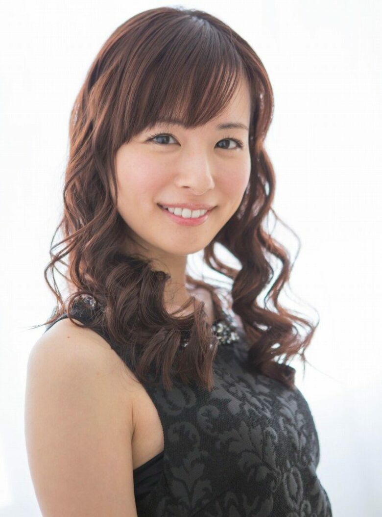 皆藤愛子 パンチラ!ずっと見ちゃう魅惑のデルタゾーンΔGIF付きでまとめてみました♡054