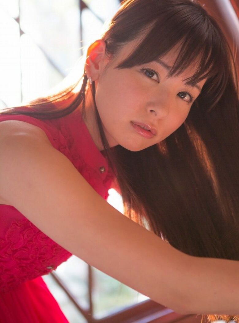 皆藤愛子 パンチラ!ずっと見ちゃう魅惑のデルタゾーンΔGIF付きでまとめてみました♡059