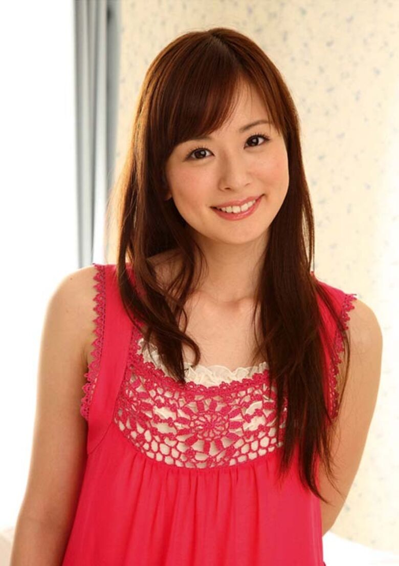 皆藤愛子 パンチラ!ずっと見ちゃう魅惑のデルタゾーンΔGIF付きでまとめてみました♡064