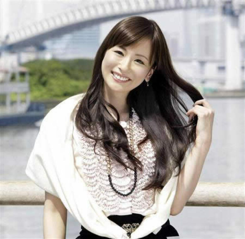 皆藤愛子 パンチラ!ずっと見ちゃう魅惑のデルタゾーンΔGIF付きでまとめてみました♡070