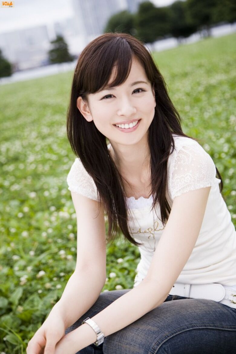 皆藤愛子 パンチラ!ずっと見ちゃう魅惑のデルタゾーンΔGIF付きでまとめてみました♡071