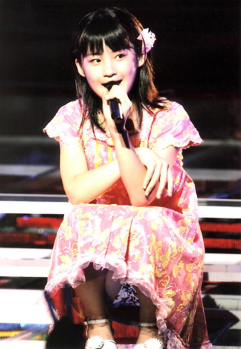 スタジオからお茶の間に提供している芸能人のパンチラ画像をまとめてみたぜ！007