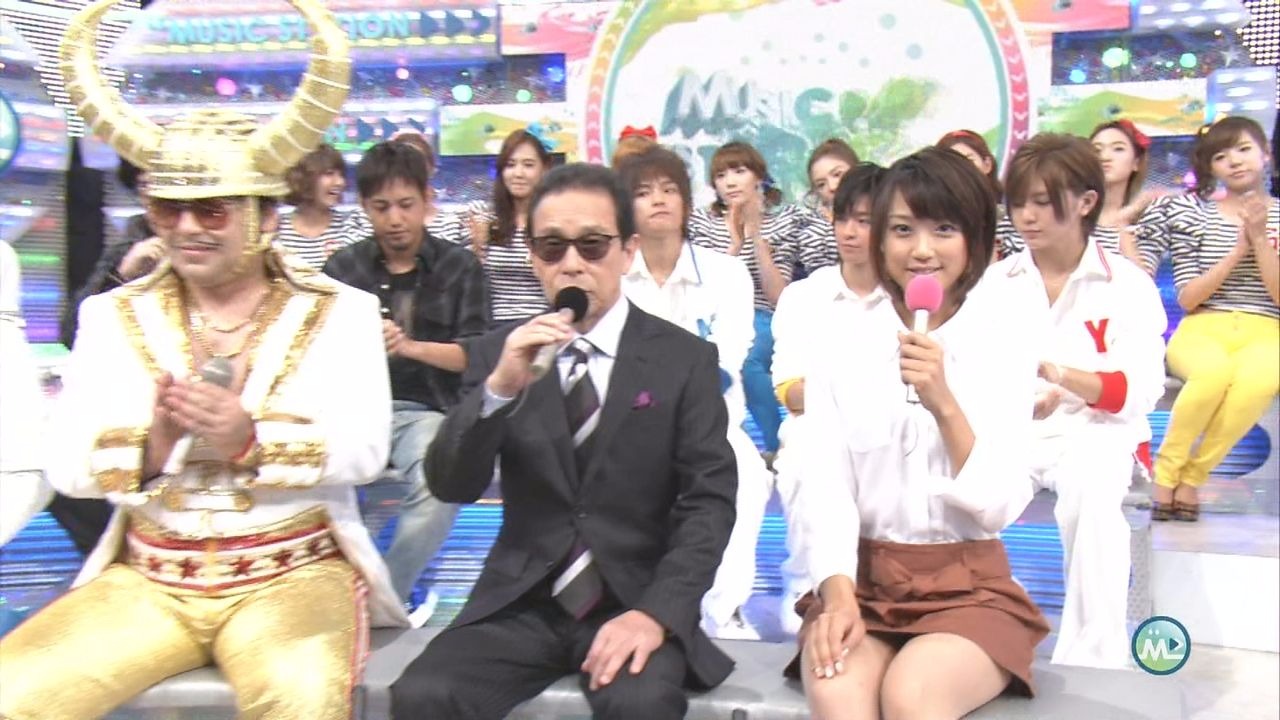 竹内由恵 パンチラ画像がエロいぜ!Mステ・バラエティ番組などなど貴重なお宝パンツをまとめました♡005
