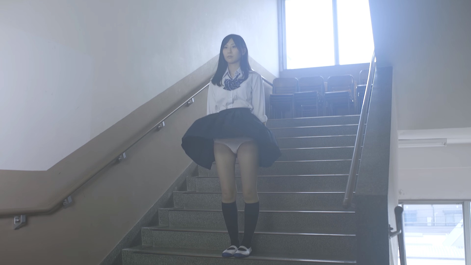 風パンチラ画像011