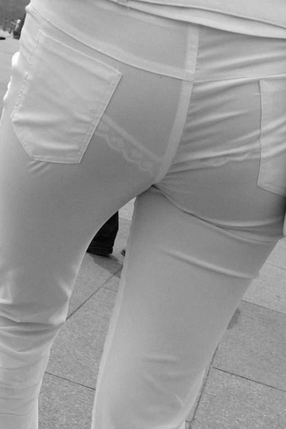 赤外線 盗撮エロ画像!透視カメラで撮影されたパンツがたまりません❤️乳首透けてるのもあるぜ!!081