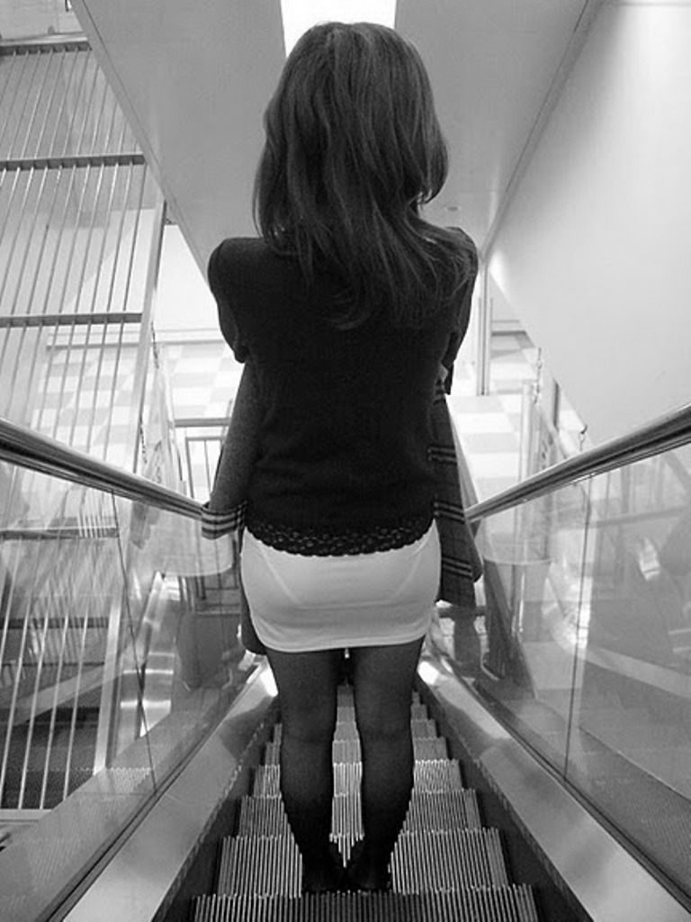 赤外線 盗撮エロ画像!透視カメラで撮影されたパンツがたまりません❤️乳首透けてるのもあるぜ!!086