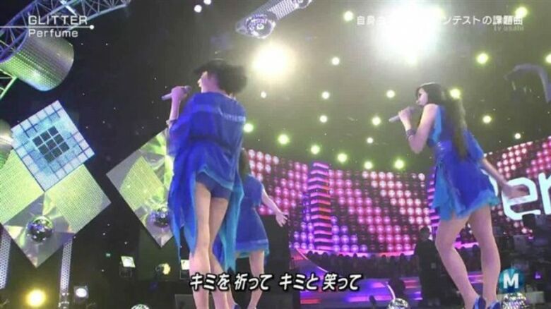 Perfume パンチラ!ミニスカ美脚に太ももがエロすぎて抜けちゃいます♡044