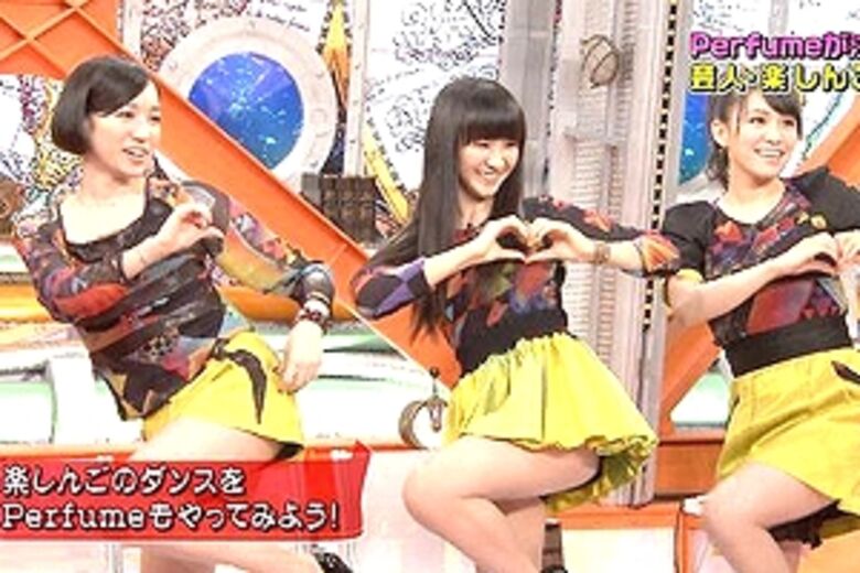 Perfume パンチラ!ミニスカ美脚に太ももがエロすぎて抜けちゃいます♡058