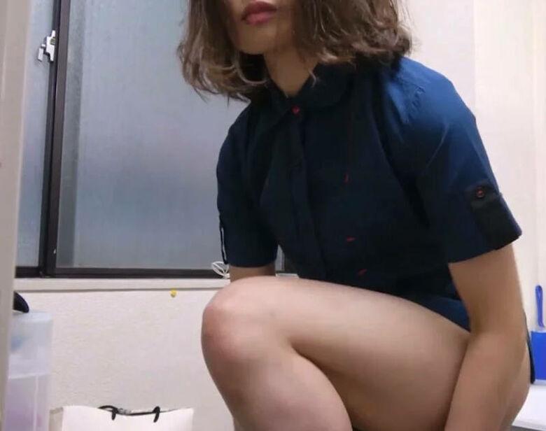 着替え 盗撮画像だぜ!エロいお尻やパンツに大興奮♡見ちゃいけない…思うともっと興奮します😍054