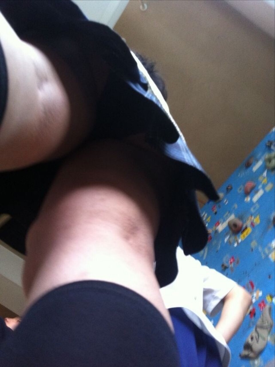 男性教師のjkパンチラ盗撮風画像！女子校の中はパンツのパラダイスだぜ✨007