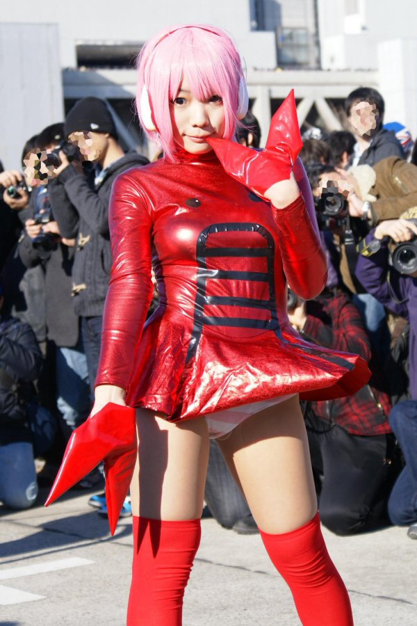 コスプレイヤー 風パンチラ!自然の奇跡に感謝するぜ!!007