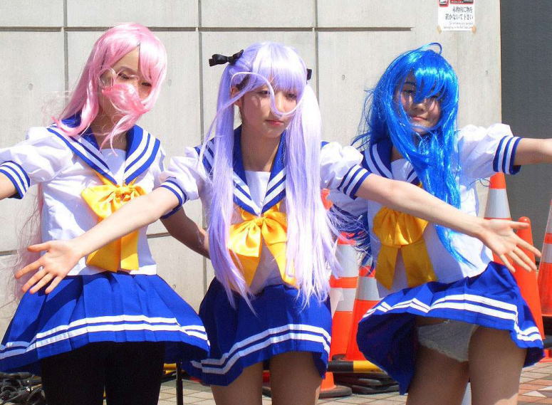 コスプレイヤー 風パンチラ!自然の奇跡に感謝するぜ!!015