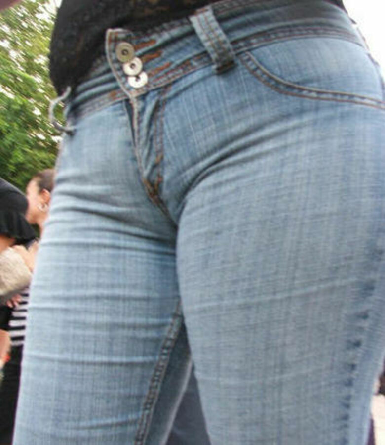 パンスジ エロ画像！ぱんすじでおマンコの形状までわかる♡パンツのラインだけで抜けちゃうぜ!!010