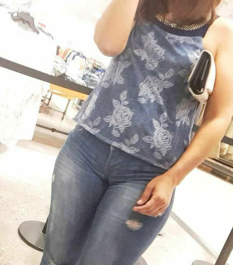 パンスジ エロ画像！ぱんすじでおマンコの形状までわかる♡パンツのラインだけで抜けちゃうぜ!!019