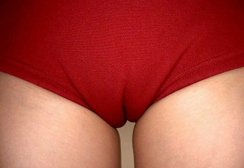 パンスジ エロ画像！ぱんすじでおマンコの形状までわかる♡パンツのラインだけで抜けちゃうぜ!!057