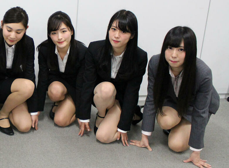 リクルートスーツ パンチラ画像!新卒女子の盗撮パンツに大興奮♡生々しくてエロいぜ!!063枚目