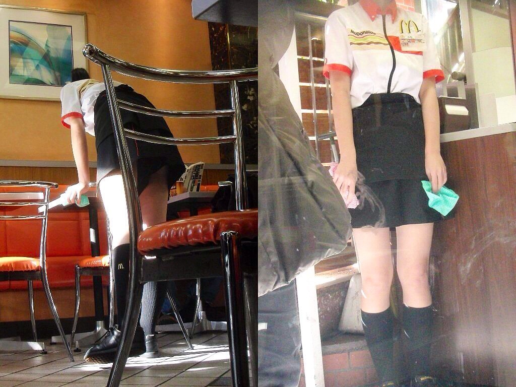 マクドナルド パンチラ画像！マック女子店員の盗撮パンツに生足♡スマイルがとまらないぜ!!019
