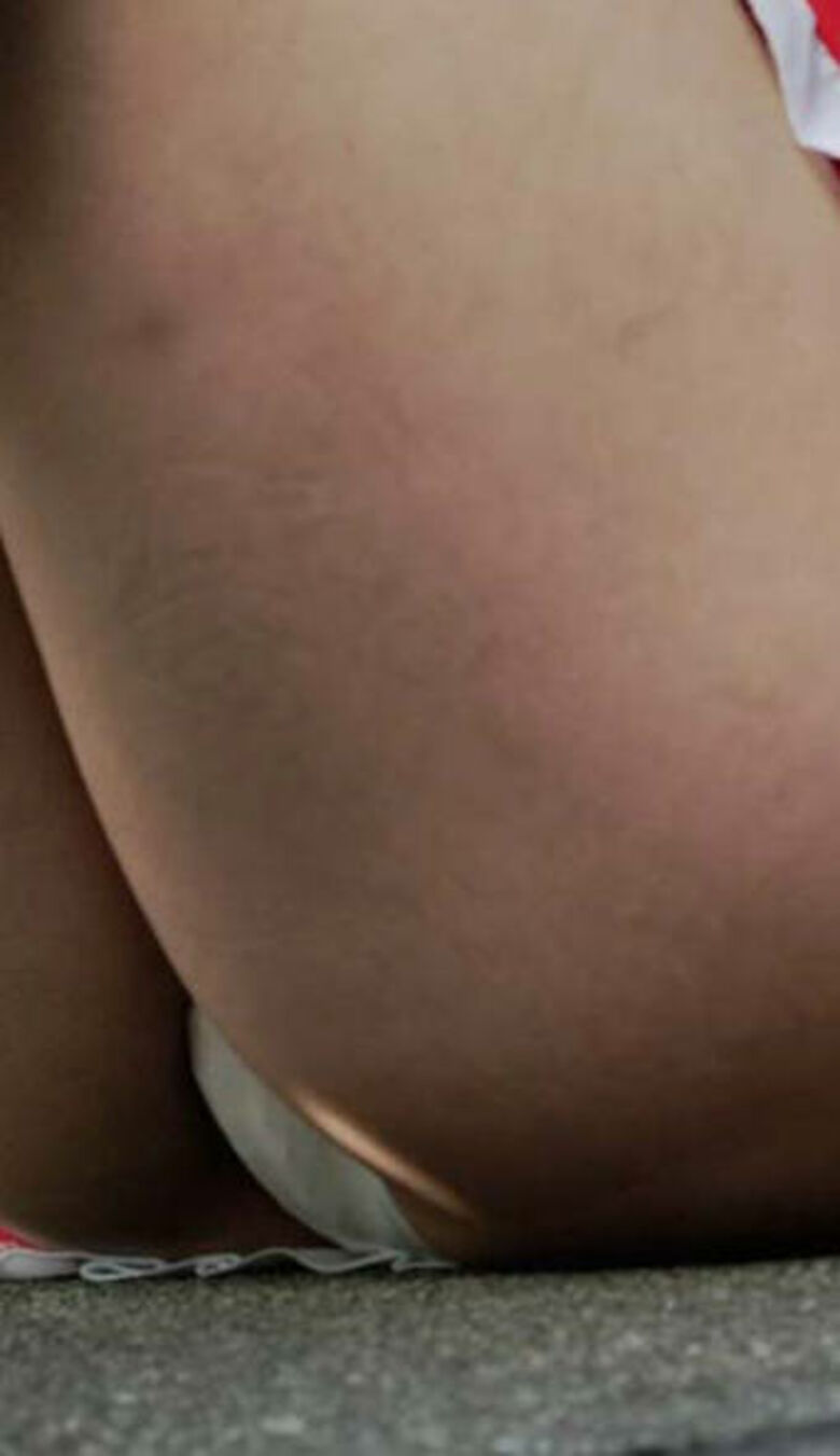 渋谷 パンチラ♡ハロウィン🎃パンツ画像だぜ!!コスプレ女子のぱんちらや下着が抜けちゃいます♬004枚目